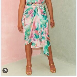 Never fully dressed Jaspre midi wrap skirt dress plus matching t shirt in Miami